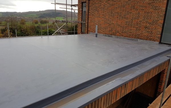 Thinking About a Flat Roof Extension? A Simple Guide to Single Ply Flat Roofs