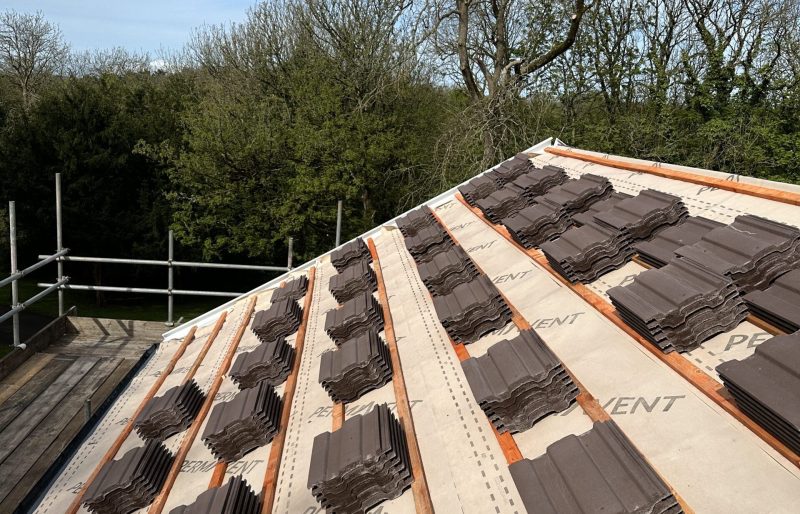What Happens During a Roof Replacement? What Cardiff Homeowners Can Expect